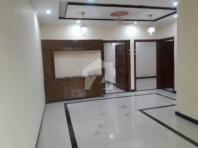 جی ۔ 11 اسلام آباد میں 5 کمروں کا 5 مرلہ مکان 5.0 کروڑ میں برائے فروخت۔