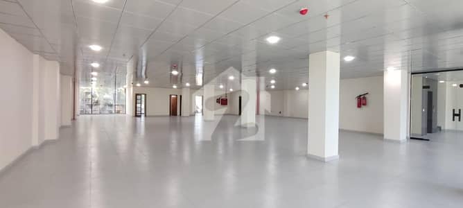 Commercial Plaza Available For Rent Total:20,000 SQFT Lower Ground:5000-SQF Ground:5000-SQft Ist Floor:5000-SQF 2nd Floor : 5000 SQR Ft Rent:300 Per Sqr Ft Location:G-8 Islamabad