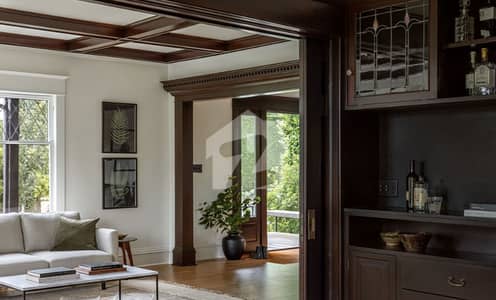 1200 Yards Bungalow Having A Big Garage And Large Open Halls On Rent For Commercial / Office Use Locate Near Karsaz And Shahrah-E-Faisal In KDA Scheme 1 Only For MNCs Looking To Set Up Their Corporate Office In Cirt Center