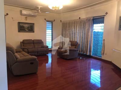 ایف ۔ 10 اسلام آباد میں 7 کمروں کا 1 کنال مکان 16.0 کروڑ میں برائے فروخت۔