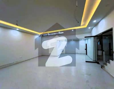 4 Marla Commercial Floor Available for rent on prime location of CCA 2 Phase 6 DHA Lahore
