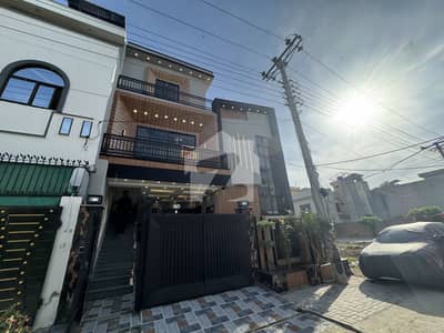 Hot Deal! 6 Marla Brand New House For Sale | Ideal Location | Reasonable Demand Hot Deal! 6 Marla Brand New House For Sale | Ideal Location | Reasonable Demand