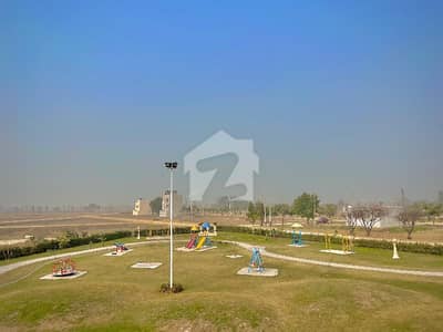 سفاری گارڈن ہاؤسنگ سکیم لاہور میں 5 مرلہ رہائشی پلاٹ 10.5 لاکھ میں برائے فروخت۔ سفاری گارڈن ہاؤسنگ سکیم لاہور میں 5 مرلہ رہائشی پلاٹ 10.5 لاکھ میں برائے فروخت۔