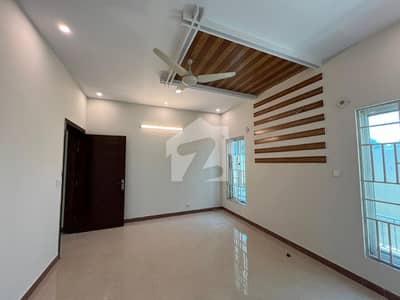 14 Marla Ground Portion For Rent In G13/3