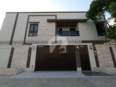 House For Grabs In 300 Square Yards Karachi House For Grabs In 300 Square Yards Karachi
