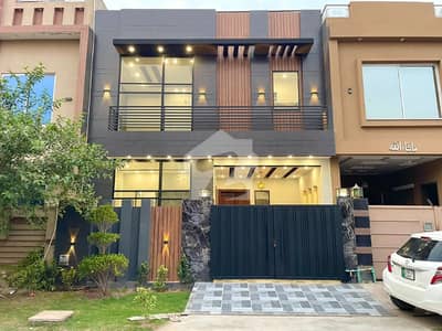 5 Marla Brand New Luxury House Available For Sale In BB Block Sector D Bahria Town Lahore 5 Marla Brand New Luxury House Available For Sale In BB Block Sector D Bahria Town Lahore