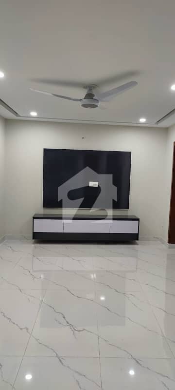 ٹاپ سٹی 1 - بلاک ڈی ٹاپ سٹی 1,اسلام آباد میں 5 کمروں کا 10 مرلہ مکان 4.5 کروڑ میں برائے فروخت۔ ٹاپ سٹی 1 - بلاک ڈی ٹاپ سٹی 1,اسلام آباد میں 5 کمروں کا 10 مرلہ مکان 4.5 کروڑ میں برائے فروخت۔