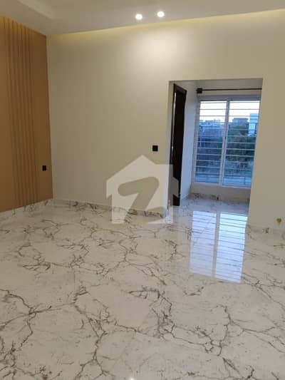 ٹاپ سٹی 1 - بلاک سی ٹاپ سٹی 1,اسلام آباد میں 5 کمروں کا 1 کنال مکان 8.0 کروڑ میں برائے فروخت۔