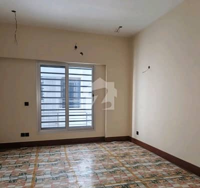 1350 Square Feet Flat In Stunning The Court Twin Towers Is Available For sale