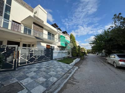 10 Marla (35x70) Double Storey Brand New House For Sale In G-13/4 Islamabad