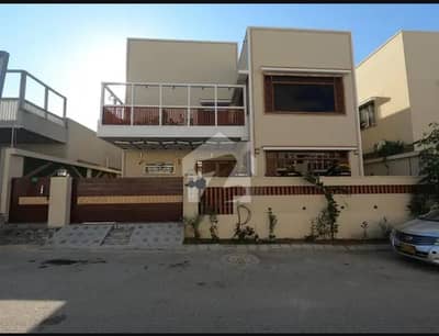 Luxurious 400 SQ. YARD Villa | 8 Bed DD | For Sale Naya Nazimabad Luxurious 400 SQ. YARD Villa | 8 Bed DD | For Sale Naya Nazimabad