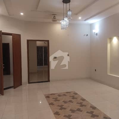 5 MARLA UPPER PORTION AVAILABLE FOR RENT
