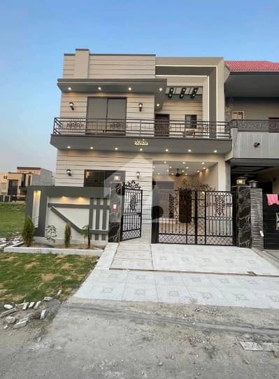 سٹی ہاؤسنگ سوسائٹی گوجرانوالہ میں 4 کمروں کا 5 مرلہ مکان 1.85 کروڑ میں برائے فروخت۔