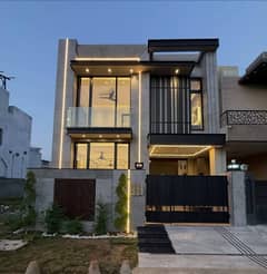 3 Years Installments Plan 1.5 Story 5 Marla Brand New House For Sale In Park View City 3 Years Installments Plan 1.5 Story 5 Marla Brand New House For Sale In Park View City