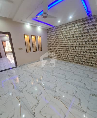 Beautiful Neat Flat