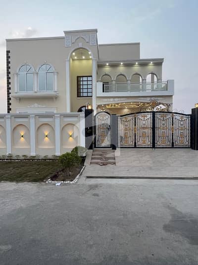 Prime Location In DHA Phase 1 - Sector I 20 Marla House For Sale
