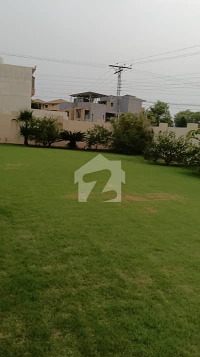 بنی گالہ اسلام آباد میں 1 کنال رہائشی پلاٹ 7.25 کروڑ میں برائے فروخت۔