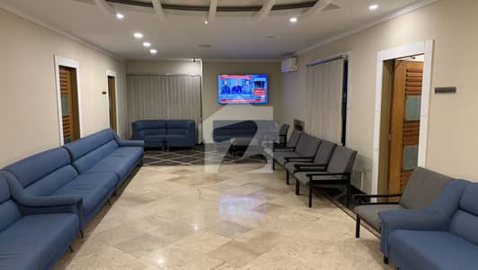LAWRENCE ROAD 10 MARLA GROUND FLOOR FLAT BEST LOCATION FACING JINNAH PARK CORNER IS AVAILABLE FOR SALE