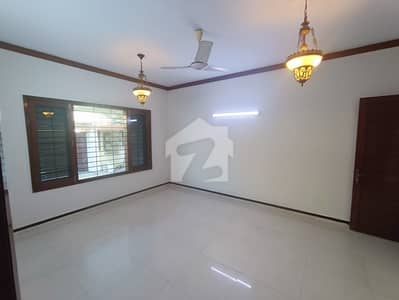 House For Grabs In 500 Square Yards Karachi