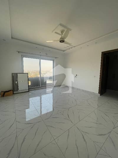1 Kanal Upper Portion Available For Rent