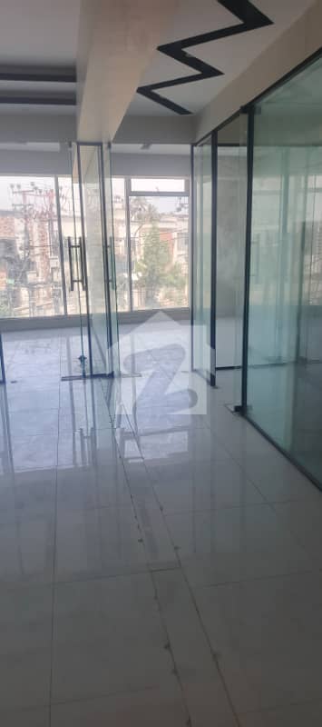 OFFICE FOR RENT JUST LIKE BRAND NEW WITH LIFT CAR PARKING OLD SUNSET BOULEVARD PHASE 2 1750 SQUARE FEET