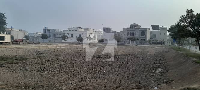 Prime Location Residential Plot Sized 5 Marla In Park View City - Silver Block