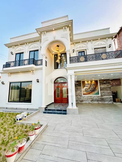 Brand New Triple Storey House Available For Sale