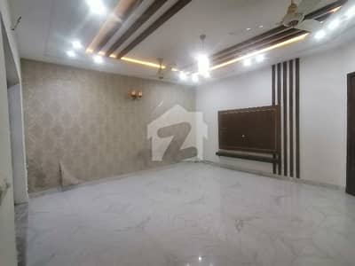 Prime Location In Wapda Town Phase 1 Of Multan, A 7 Marla House Is Available