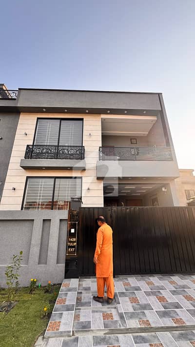 5 Marla Brand New House Are Available For Sale