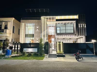 21 Marla Ultra Modern Luxurious House Available For Sale at Hot Location Royal Orchard Multan