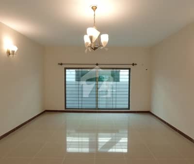 375 Square Yards House For Sale In Askari 5 - Sector J Karachi