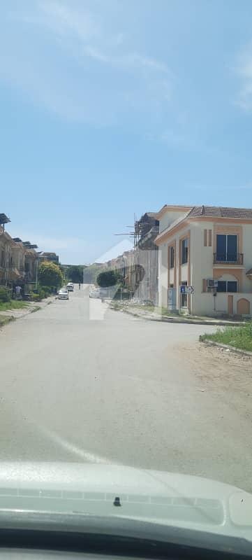 PRIME LOCATION LEVEL PLOT FOR SALE PRIME LOCATION LEVEL PLOT FOR SALE