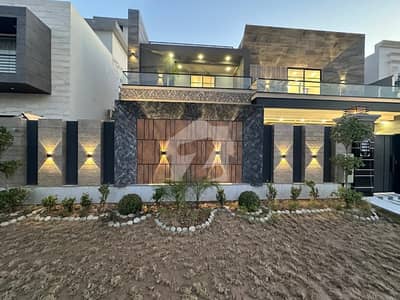 One Kanal Luxury House For Sale In Royal Orchard Multan
