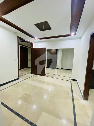 Fair-Priced 1100 Square Feet Flat Available In E-11 Fair-Priced 1100 Square Feet Flat Available In E-11