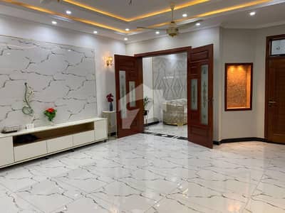 10 Marla Upper Portion For Rent In Paragon City Lahore