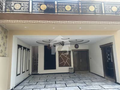 سوان گارڈن ۔ بلاک ایچ سوان گارڈن,اسلام آباد میں 4 کمروں کا 15 مرلہ مکان 3.65 کروڑ میں برائے فروخت۔