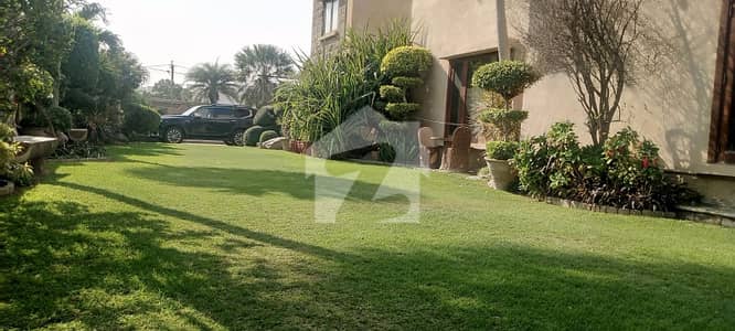 3500 Square Yards House In Central DHA Phase 7 For Sale 3500 Square Yards House In Central DHA Phase 7 For Sale