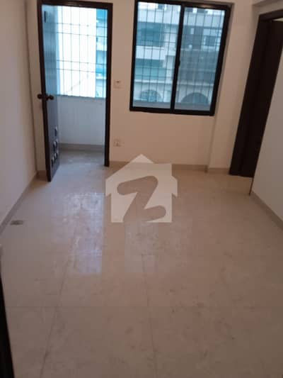 ڈی ایچ اے فیز 6 ڈی ایچ اے ڈیفینس,کراچی میں 3 کمروں کا 8 مرلہ فلیٹ 1.6 لاکھ میں کرایہ پر دستیاب ہے۔ ڈی ایچ اے فیز 6 ڈی ایچ اے ڈیفینس,کراچی میں 3 کمروں کا 8 مرلہ فلیٹ 1.6 لاکھ میں کرایہ پر دستیاب ہے۔