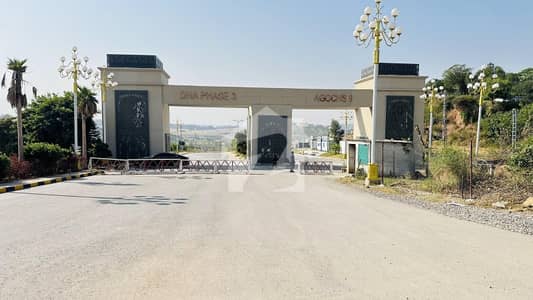 Hot Listing: 1 Kanal Corner Plot on 120ft Main Road - AGOCSH Phase 2!  Investment Alert: Prime Corner Location in AGOCSH Phase 2 (Islamabad).   Build Your Dream Home: 1 Kanal Plot on Main Road | Corner | AGOCSH