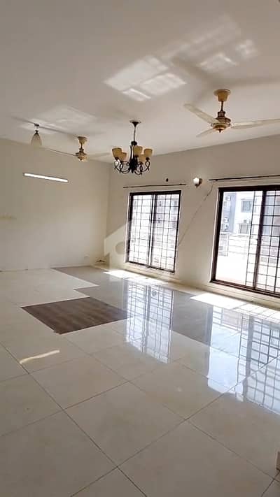3 Bed Room Apartment Available For Sale In Askari 11