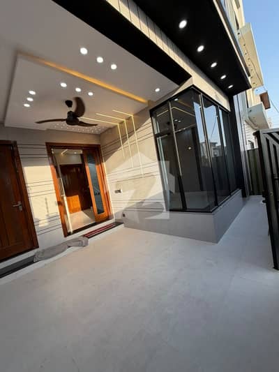 Central Park Housing Scheme 10 Marla Full House Available For Rent In A Block Near To. Park And Masjid Central Park Housing Scheme 10 Marla Full House Available For Rent In A Block Near To. Park And Masjid