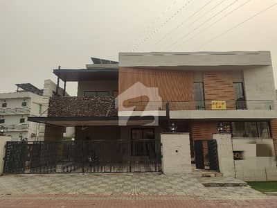 بحریہ ٹاؤن فیز 3 بحریہ ٹاؤن راولپنڈی,راولپنڈی میں 5 کمروں کا 1 کنال مکان 15.0 کروڑ میں برائے فروخت۔ بحریہ ٹاؤن فیز 3 بحریہ ٹاؤن راولپنڈی,راولپنڈی میں 5 کمروں کا 1 کنال مکان 15.0 کروڑ میں برائے فروخت۔