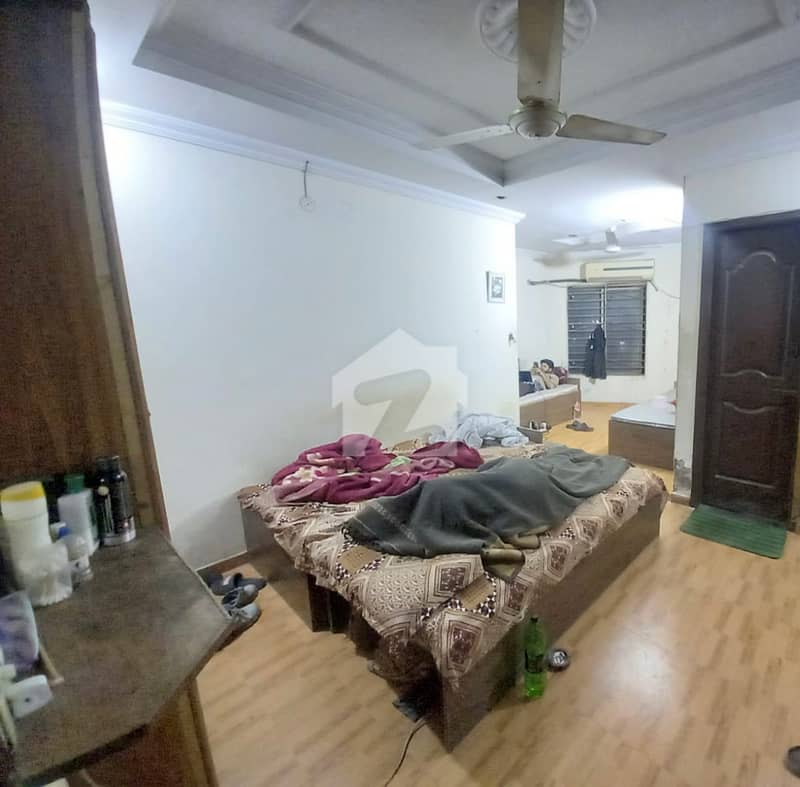 Al-Makkah Boys And Girls Hostel Room For Rent Al-Makkah Boys And Girls Hostel Room For Rent