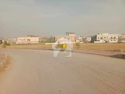 بحریہ ہیملیٹ بحریہ ٹاؤن فیز 8,بحریہ ٹاؤن راولپنڈی,راولپنڈی میں 2 کنال رہائشی پلاٹ 3.15 کروڑ میں برائے فروخت۔ بحریہ ہیملیٹ بحریہ ٹاؤن فیز 8,بحریہ ٹاؤن راولپنڈی,راولپنڈی میں 2 کنال رہائشی پلاٹ 3.15 کروڑ میں برائے فروخت۔