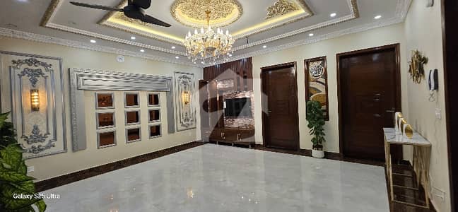 بحریہ ٹاؤن - اوورسیزبی بحریہ ٹاؤن اوورسیز انکلیو,بحریہ ٹاؤن,لاہور میں 5 کمروں کا 10 مرلہ مکان 4.8 کروڑ میں برائے فروخت۔ بحریہ ٹاؤن - اوورسیزبی بحریہ ٹاؤن اوورسیز انکلیو,بحریہ ٹاؤن,لاہور میں 5 کمروں کا 10 مرلہ مکان 4.8 کروڑ میں برائے فروخت۔