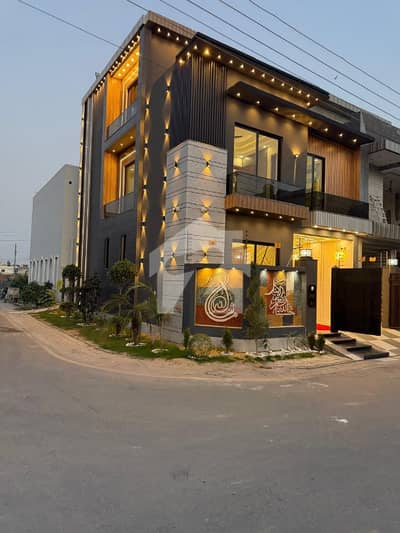 Corner Mdren Design House Available For Sale Most Primum Location Solid Construction All Facilities Available Here . . Corner Mdren Design House Available For Sale Most Primum Location Solid Construction All Facilities Available Here . .