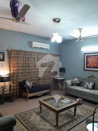 ای ۔ 11/4 ای ۔ 11,اسلام آباد میں 6 کمروں کا 6 مرلہ مکان 5.2 کروڑ میں برائے فروخت۔