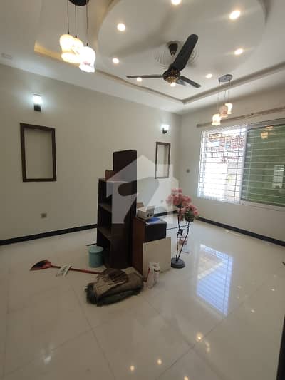 F11 Such Amazing Location What A Outstanding Ground Portion For Rent
