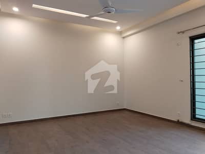 4 Bed Brand New Flat For Sale Askari 10, Sector S(2025 Model)
