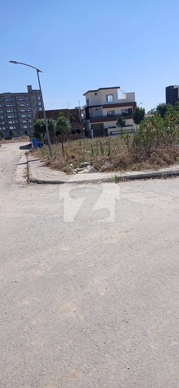 10 Marla Plot For Sale in Top city-1 Islamabad